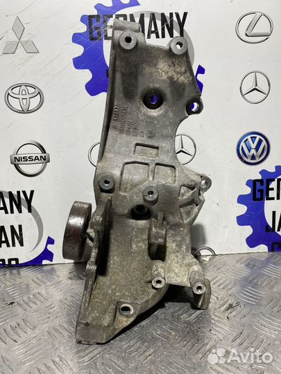 Кронштейн генератора Audi A4 B6 A4 B7 A6 C5 ALT