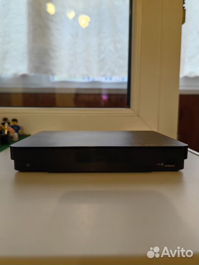 Медиасервер WD TV Live Hub Media Center 1 TB