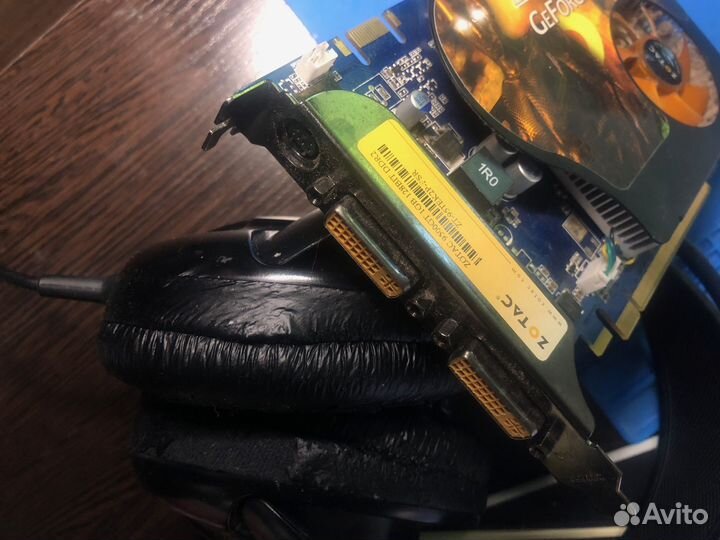 Видеокарта zotac GeForce 9500GT 1 Gb