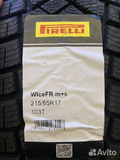 Pirelli Ice Zero FR 215/65 R17 103T