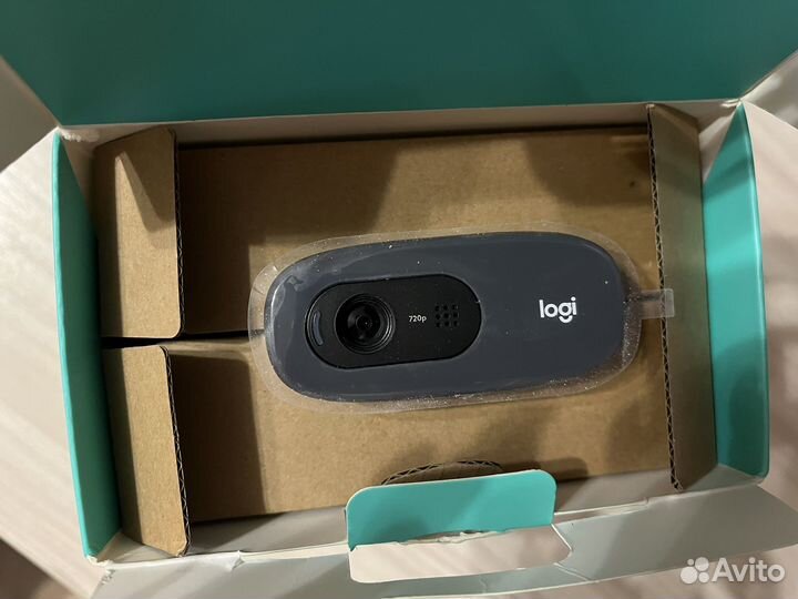 Веб камера Logitech c270
