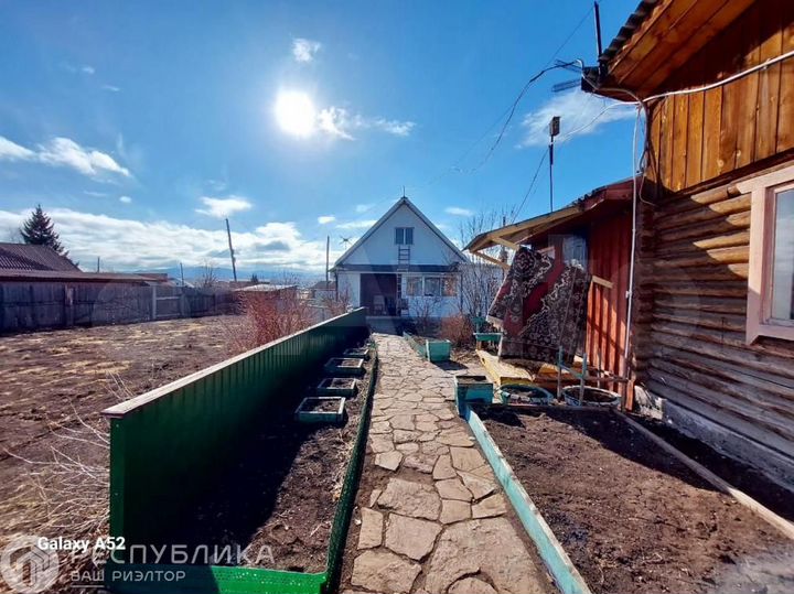 Дом 73,8 м² на участке 8 сот.