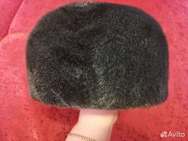 Меховая мужская шапка