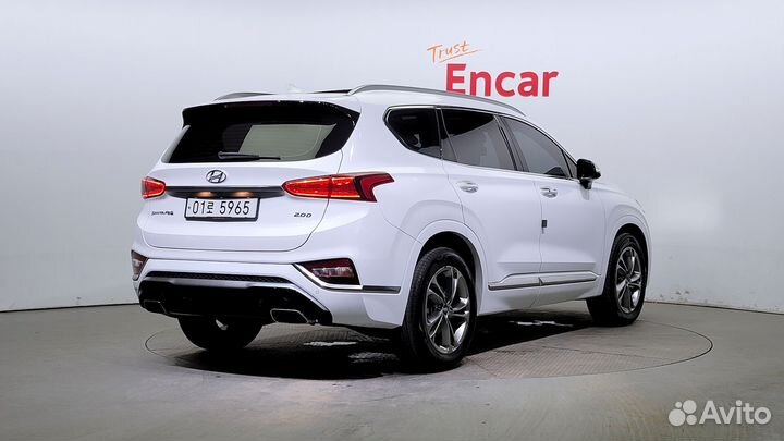 Hyundai Santa Fe 2.0 AT, 2019, 35 700 км