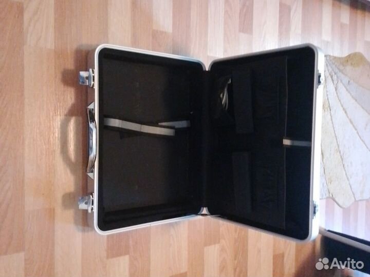 Сумка для ноутбука (металлическая)