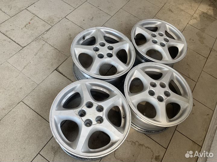 Диски литые R-15