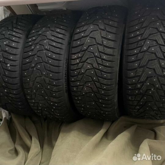 Hankook Winter I'Pike RS2 W429 215/50 R17
