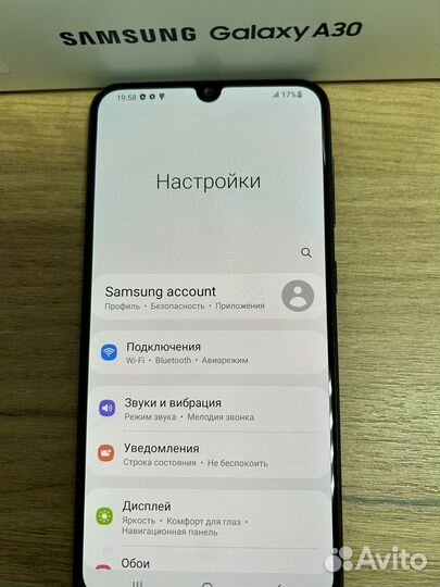 Samsung Galaxy A30, 3/32 ГБ
