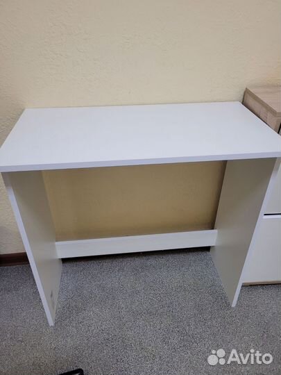 Письменный стол