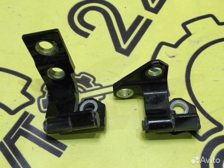 Петли двери задние левые Lexus Gs350 GRS191 2GR-FE