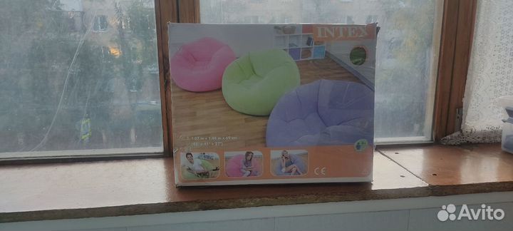Надувное кресло intex