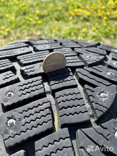 Continental IceContact 2 215/50 R17 95