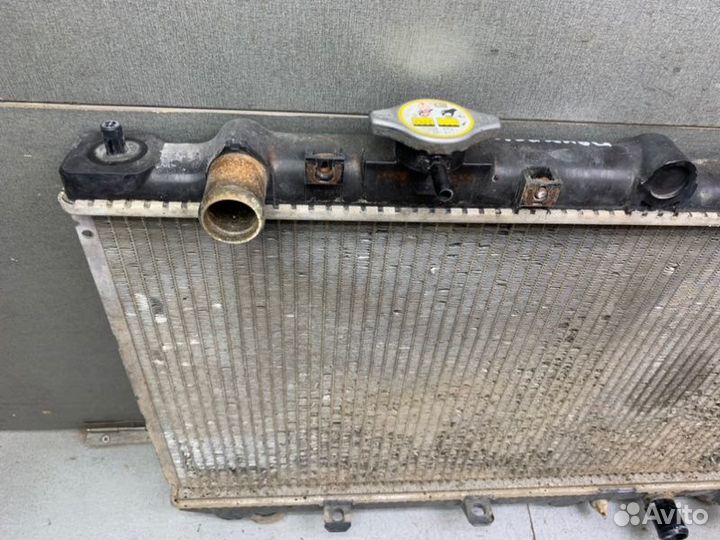 Радиатор охлаждения двигателя Mazda Premacy