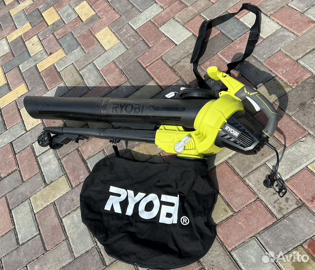 Воздуходувка-пылесос