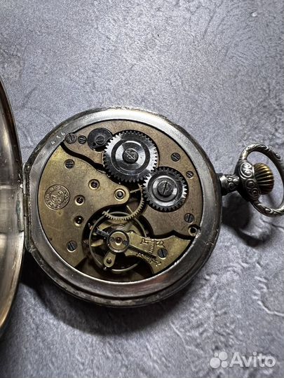 Карманные часы с сюжетом фирмы J. Calame Robert