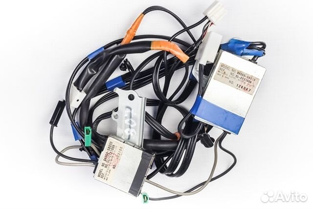 Антенна телевизионная Toyota Alphard