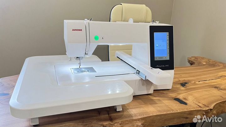 Вышивальная машина Janome Memory Craft 500E
