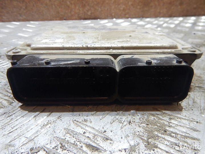 Блок управления двигателем Volkswagen Passat