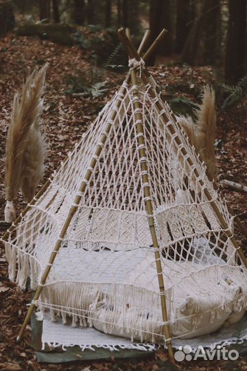 Виг вам из бамбука с макраме