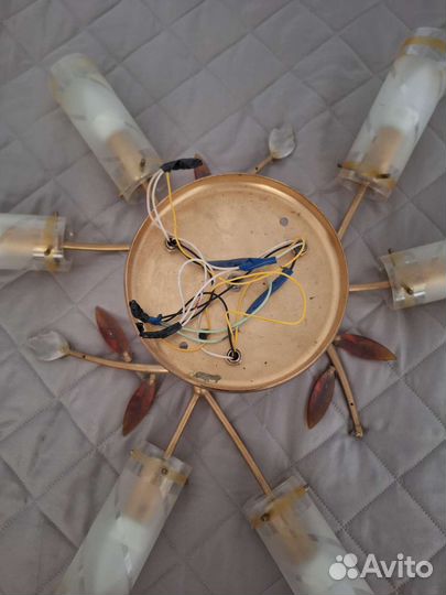 Люстра потолочная