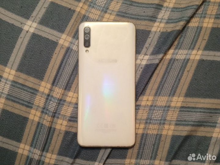 Samsung Galaxy A70, 6/128 ГБ