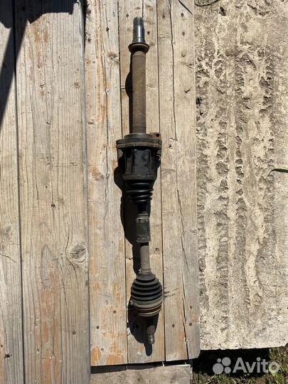 Привод правый toyota avensis 2