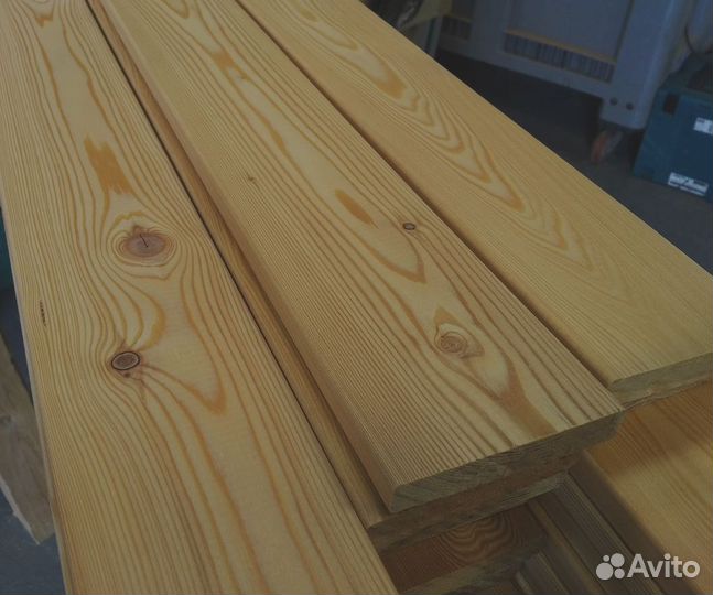 Доски лиственницы 55x140 мм, готовы для любых конструкций