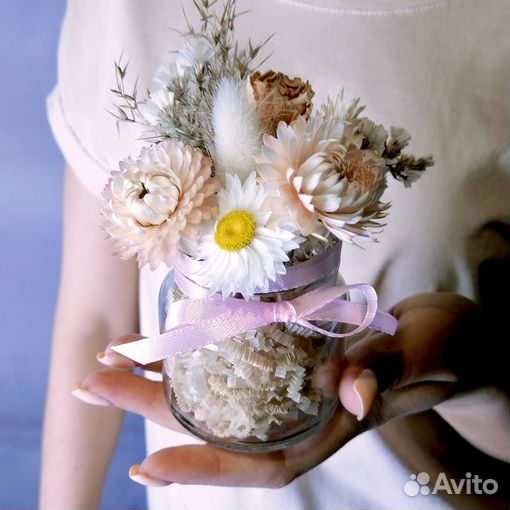 Нежная композиция в баночке