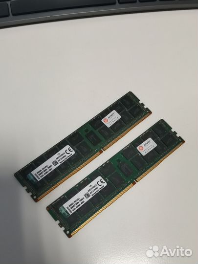 Оперативная память DDR4 2x16 гб (KVR21R15D4/16)