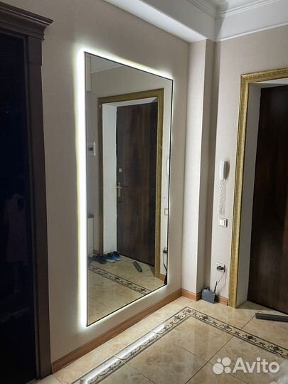 Зеркало с подсветкой