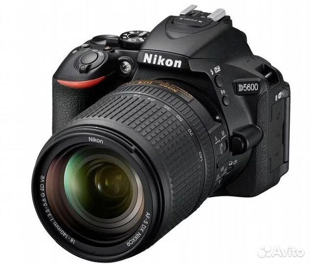 Ищем человека с фотоаппаратом можно и без него