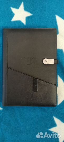 Тетрадь с встроенным повербанком