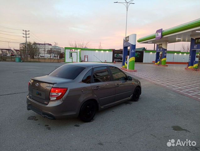 LADA Granta 1.6 МТ, 2015, 179 000 км