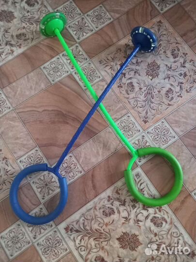 Скакалка нейроскакалка крутящаяся, светящеяся