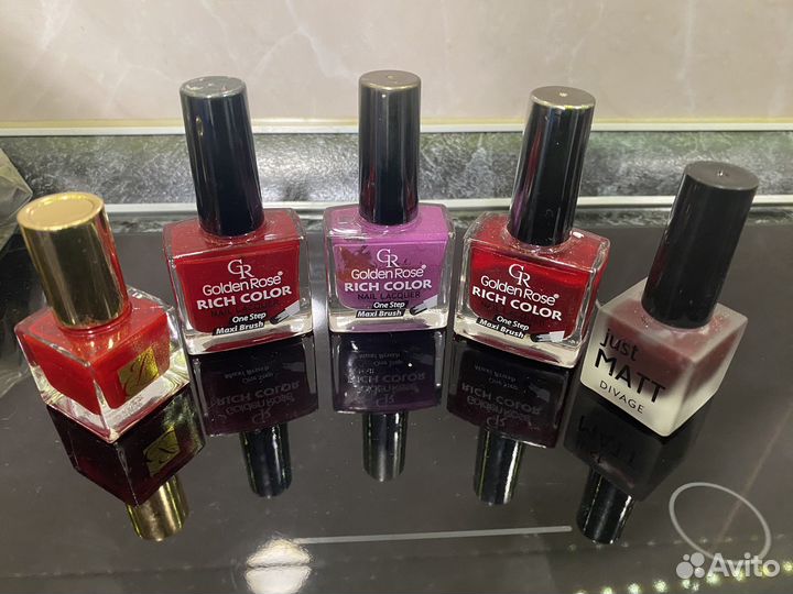 Лак для ногтей пакетом