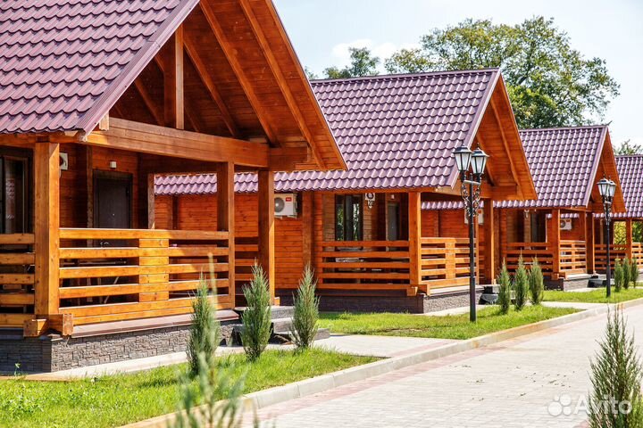 Горничная и дворник на загородную базу отдыха