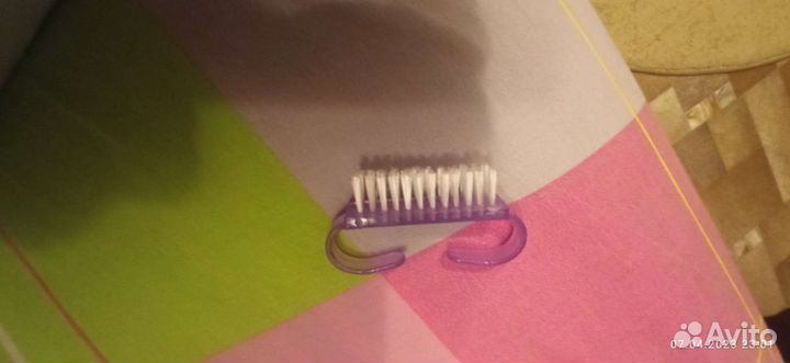 Щеточки для маникюра и педикюра