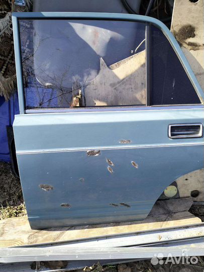 Дверь задняя левая на ваз 2107, 2105