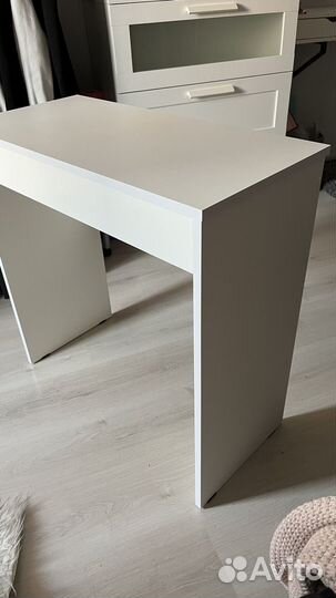 Письменный стол