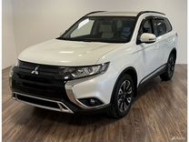 Mitsubishi Outlander 2.0 CVT, 2022, 48 208 км, с пробегом, цена 3 180 000 руб.