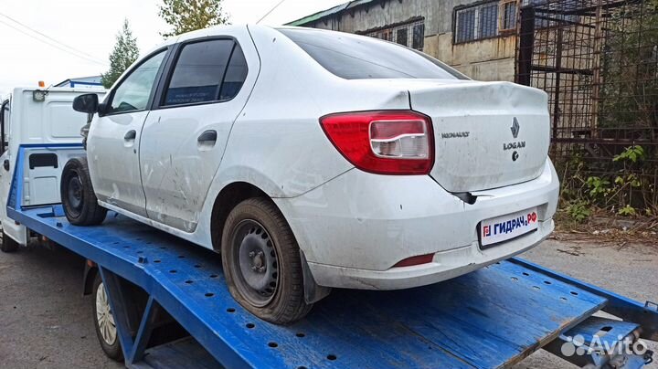 Полка Renault Logan 2 794202394R