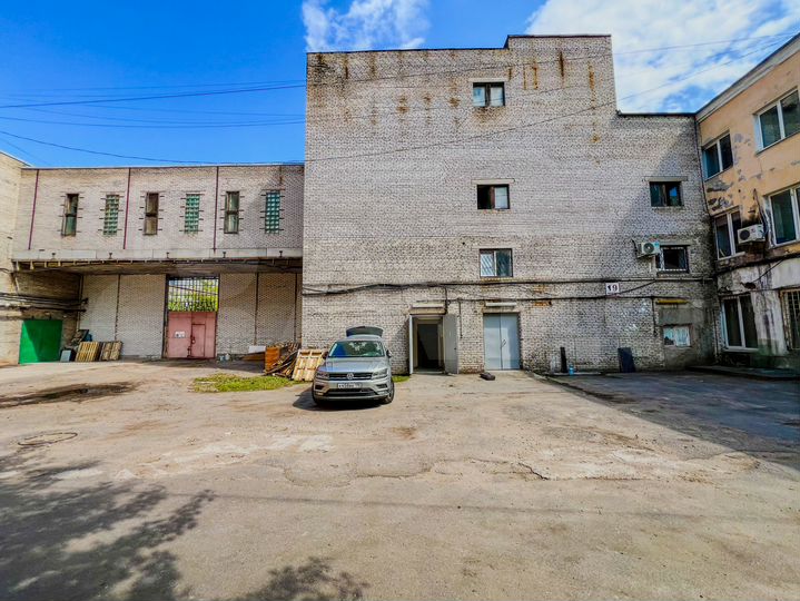 Производство. Склад. Гр. лифт. Вода, 223 м²