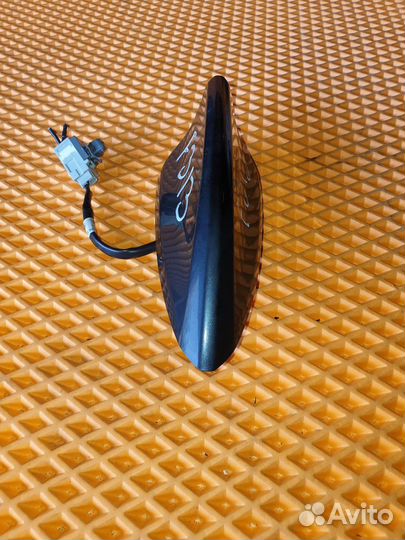 Антенна Mazda 3