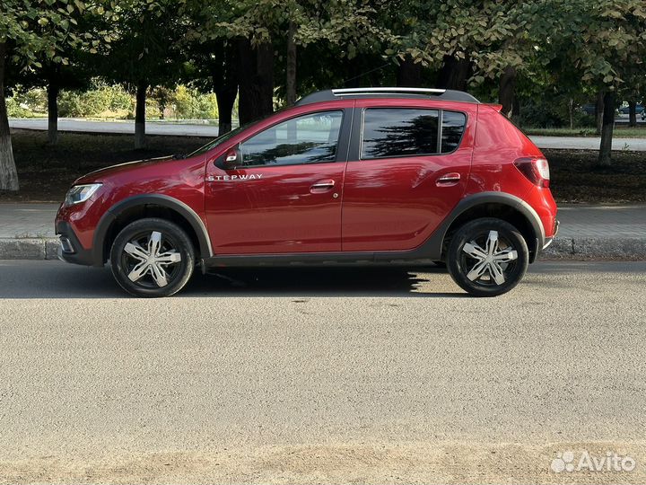 Renault Sandero Stepway 1.6 AT, 2019, 62 000 км