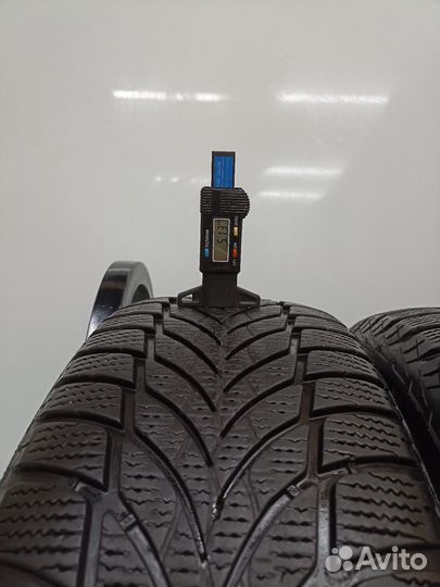 Goodyear UltraGrip Ice 2 215/65 R16