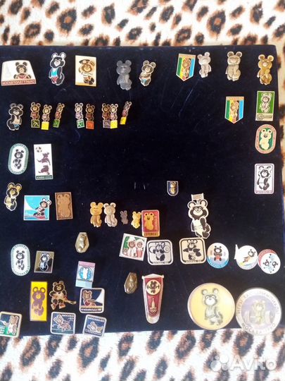 Значки олимпийский мишка