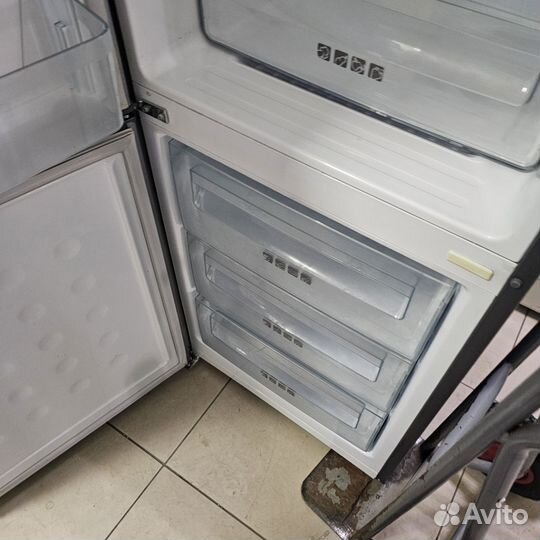 Холодильник Samsung no frost
