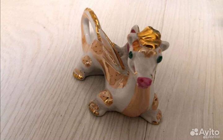 Фарфоровые статуэтки Дулево