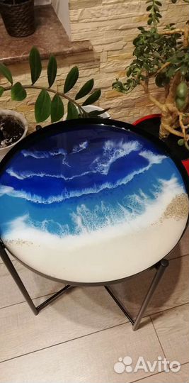 Столик ручной работы