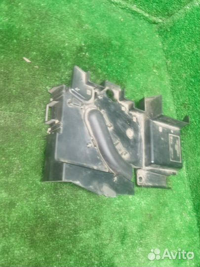 Крышка блока предохранителей Volkswagen Touareg I